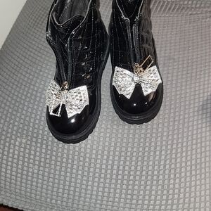 Stylish Black Kids Boots with Glitter Bow